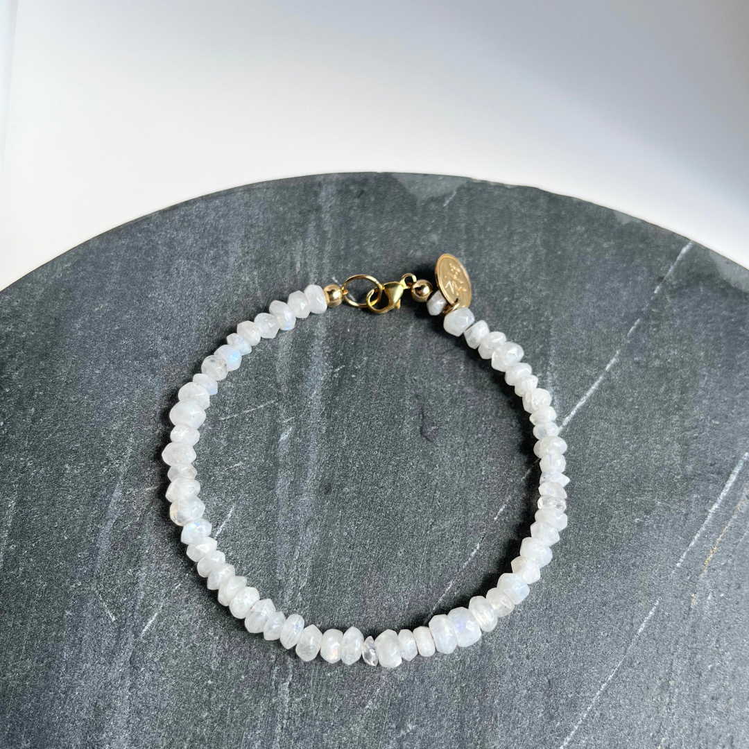MIA | RAINBOW MOONSTONE BRACELET