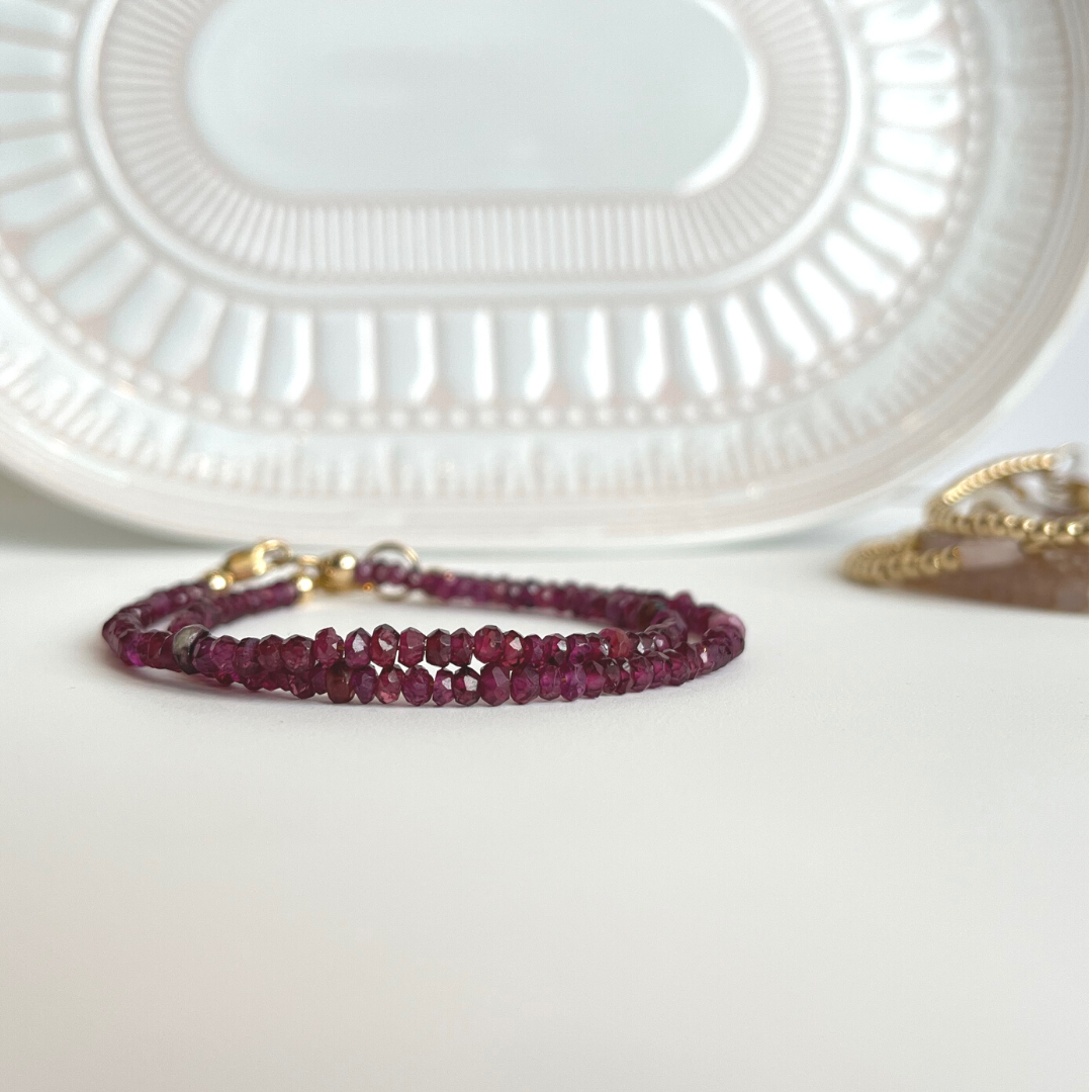 MIA | GARNET BRACELET