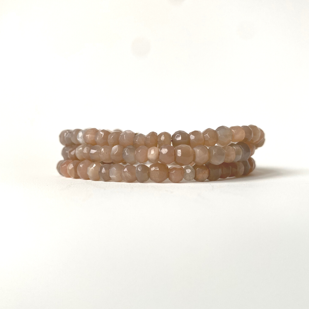 MIA     |    COFFEE MOONSTONE BRACELET